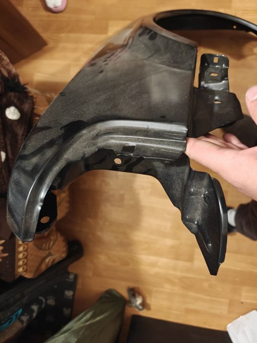 Крило ліве на Ford Escort mk4