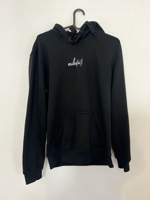 Czarna bluza z kapturem Milo(ść)