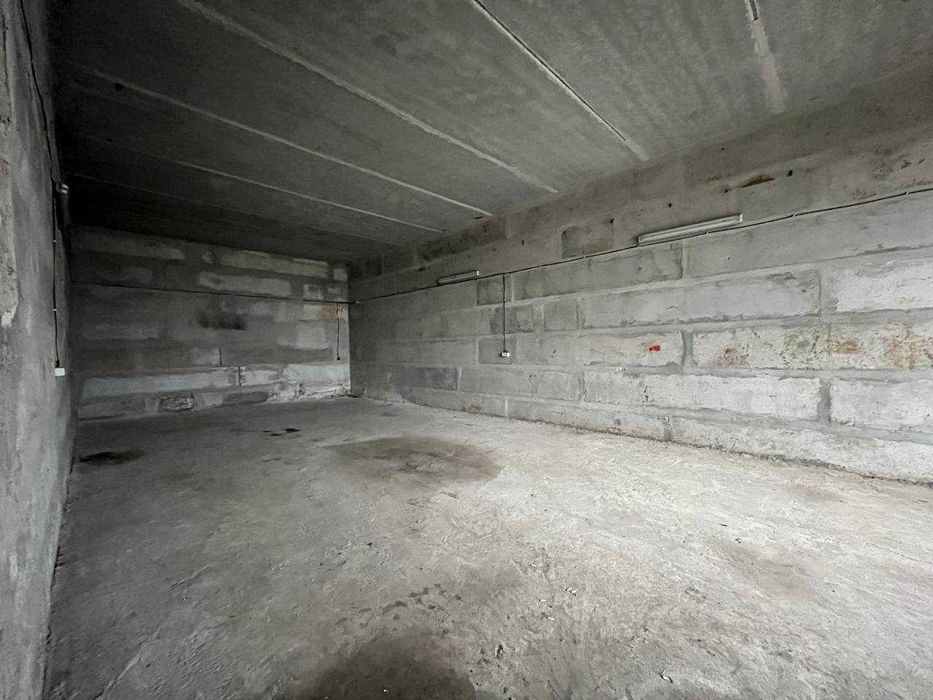 Оренда боксів/ окремого приміщення ТРАМПАРК