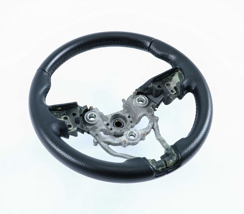 Kierownica do Hyundai i40  obszyta nową skórą PFIcarStyling