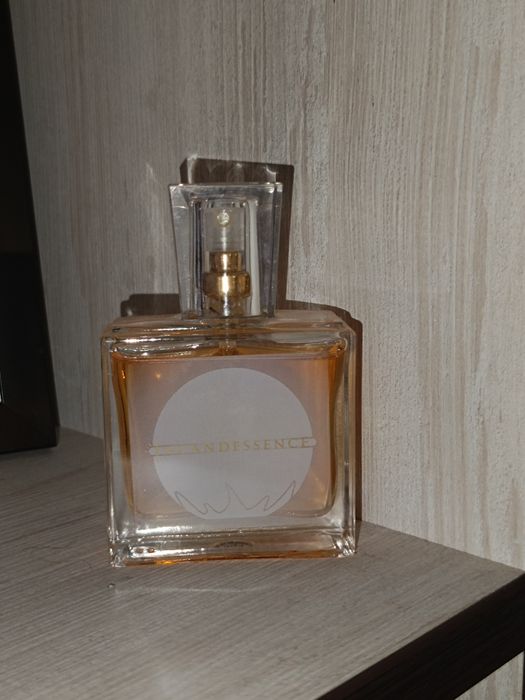 Парфюм     жіночий