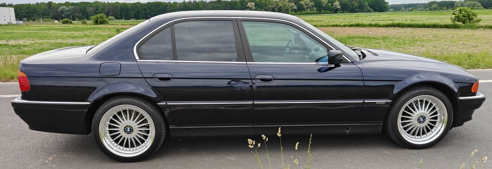 BMW 728i e38 1998