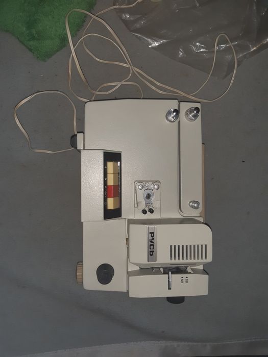 Кинопроектор Русь