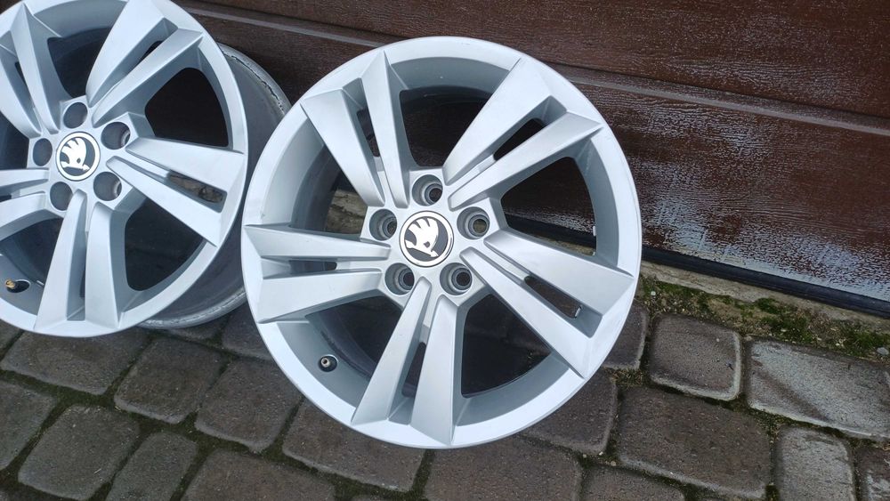 15" Alufelgi 5x100 vw polo golf fox BORA new beetle ibiza fabia rapid