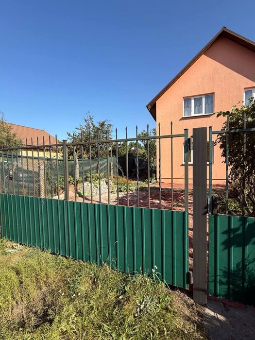 Дача біля озера , новобудова , частковий ремонт