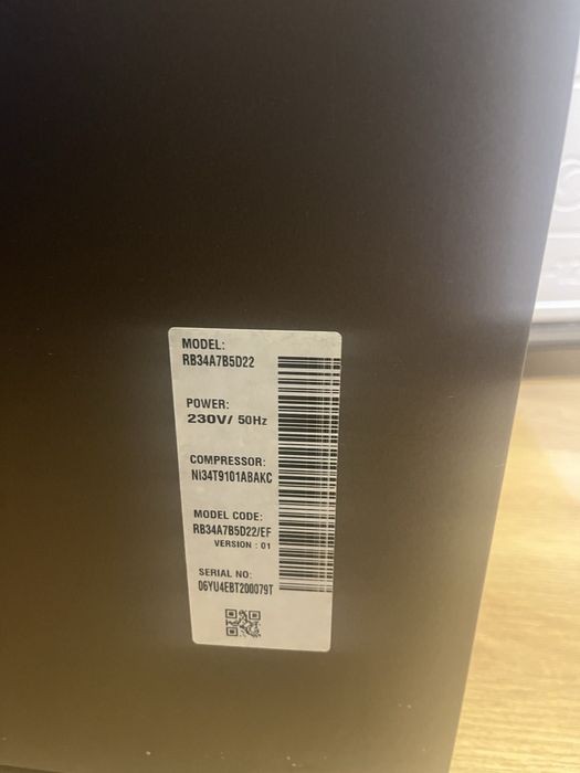 Lodowka Samsung RB34A7B5D22