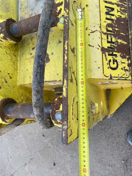 Triturador/Destroçador/corta mato hidráulico mini-giratória Ghedini