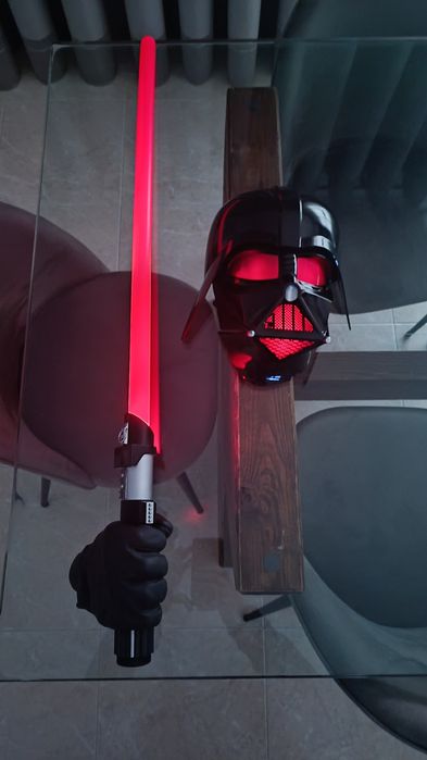 Star Wars - Darth Vader e Sabre de Luz