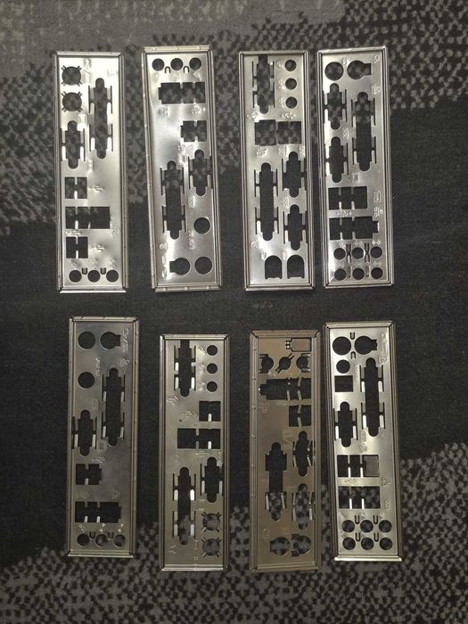 Zaślepka portów płyty głównej ATX I/O Shield MIX