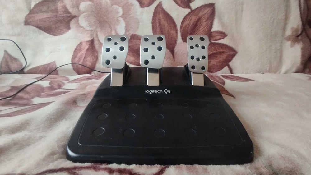 Logitech G29 + Shifter + Pedały  - Stan Bardzo Dobry