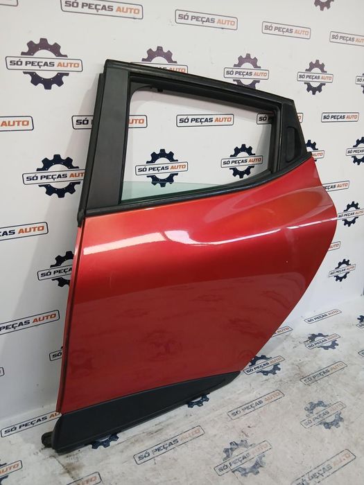 PORTA TRASEIRA ESQUERDA VERMELHO RENAULT CLIO IV 1.2 16V 2012-2022 ANO