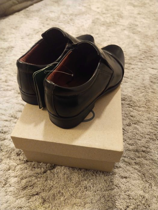 Eleganckie Buty Chłopięce Ottimo