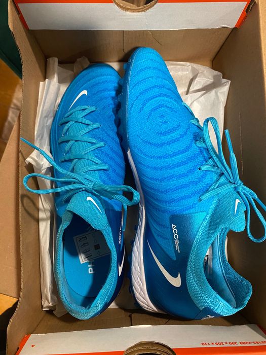 Nike Phantom GX 2 Pro Botas de
fútbol de perfil bajo TF