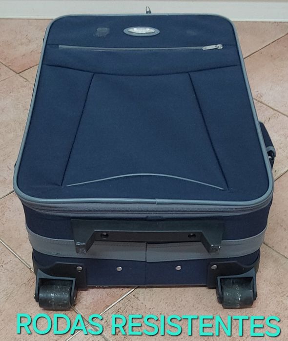 MALA DE VIAGEM DE PORÃO. Passeio Casa Arrumação Quarto Mudanças.