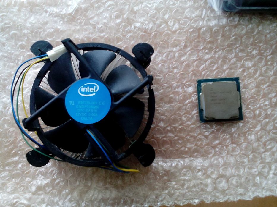 Продаю процесор PENTIUM G4560 3.50 GHZ