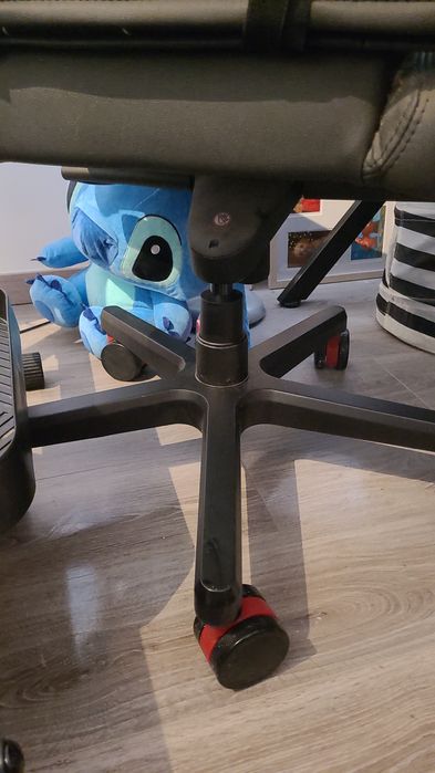 Cadeira Gaming + Mesa