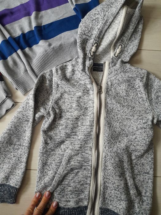 Sweter 122 spodnie hm komplet