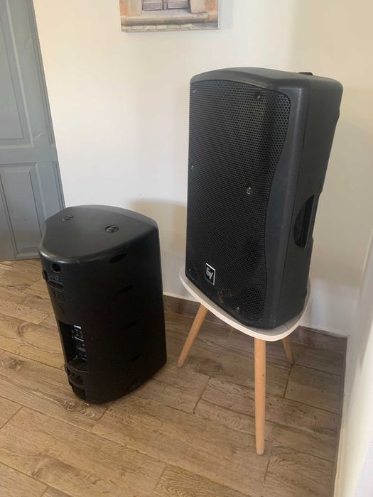 Electro Voice Colunas ZX5-60 em Boa Estado