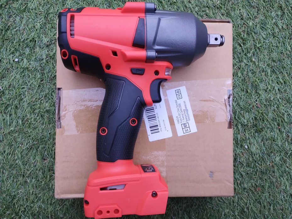 Klucz udarowy na baterie Milwaukee M18