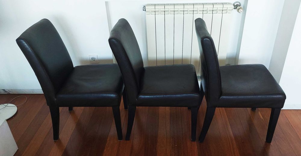 Cadeiras de couro verdadeira