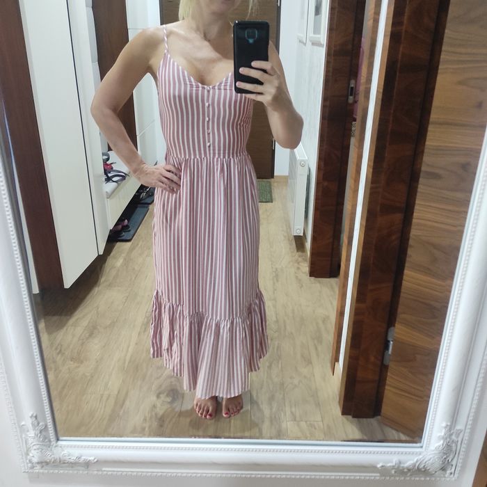 Sukienka na ramiączkach Reserved XS