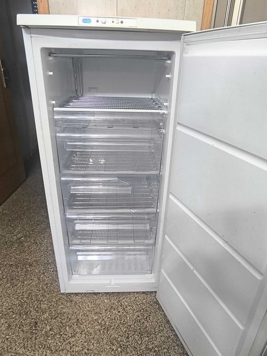 Arca vertical zanussi