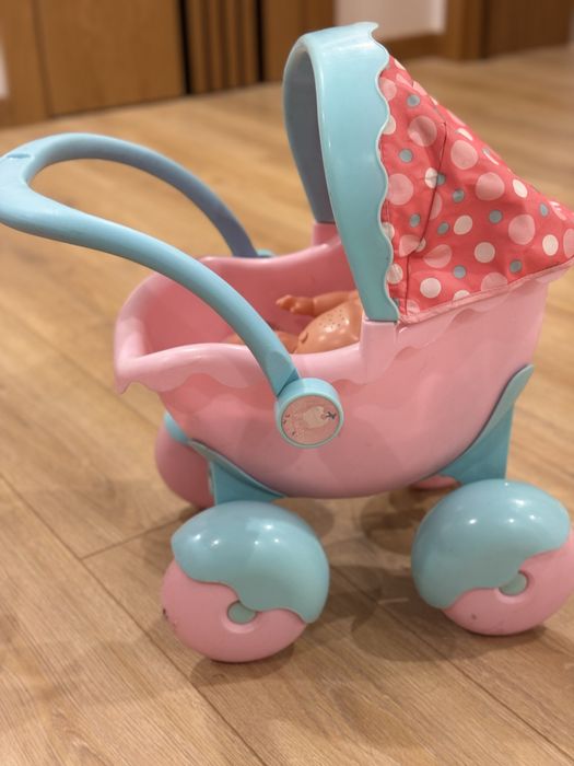 Коляска для ляльки.