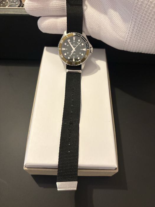 Hamilton Khaki Navy 37mm - Swiss Quartz