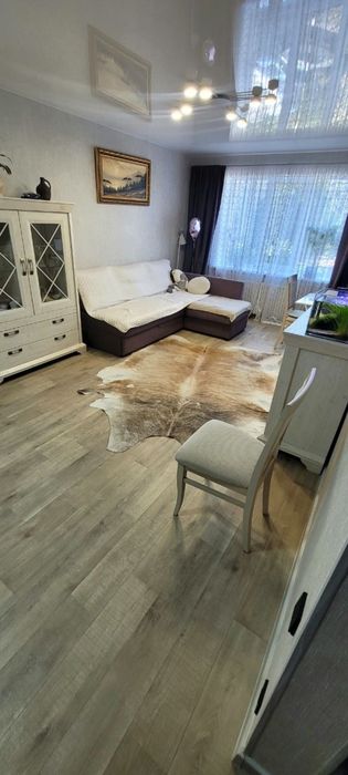 Продам 4 х комнатную квартиру Левый берег 10 мкр. С Газовым А/О. С видом на набережную.