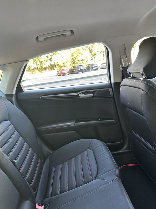 Автомобіль Форд Фьюжн