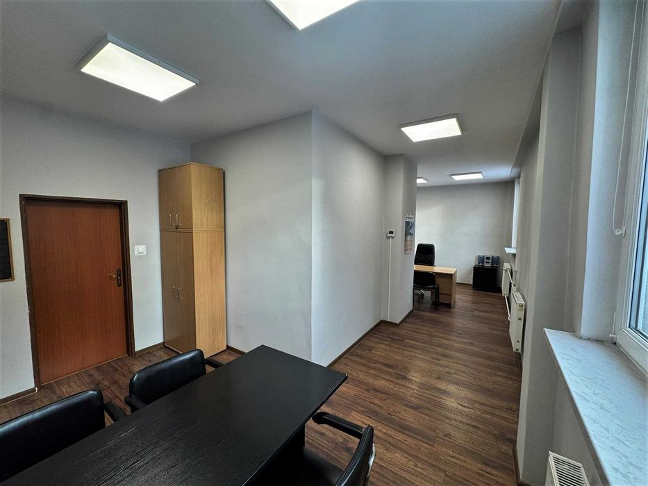 Lokal biurowy użytkowy Bytom ul. Siemianowicka przy DK94 od 14 do 25m²