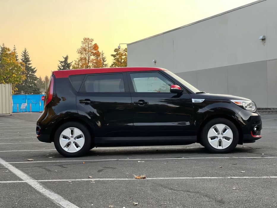Kia Soul EV +      2015