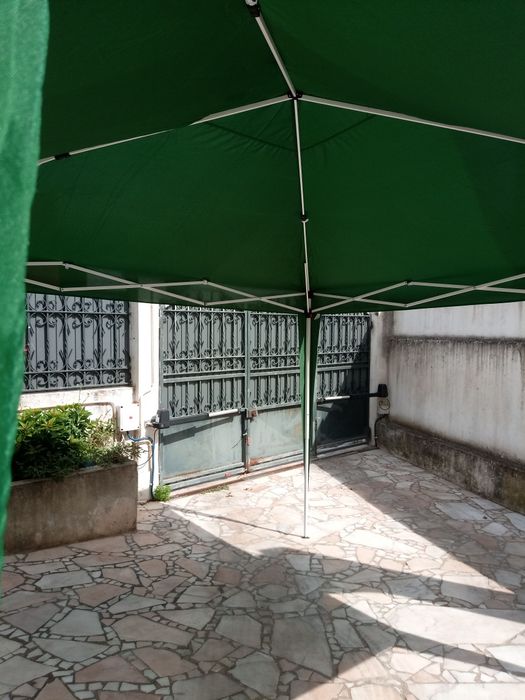 Pérgola dobrável nova