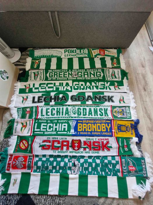 Szaliki Lechia Gdańsk 10 sztuk