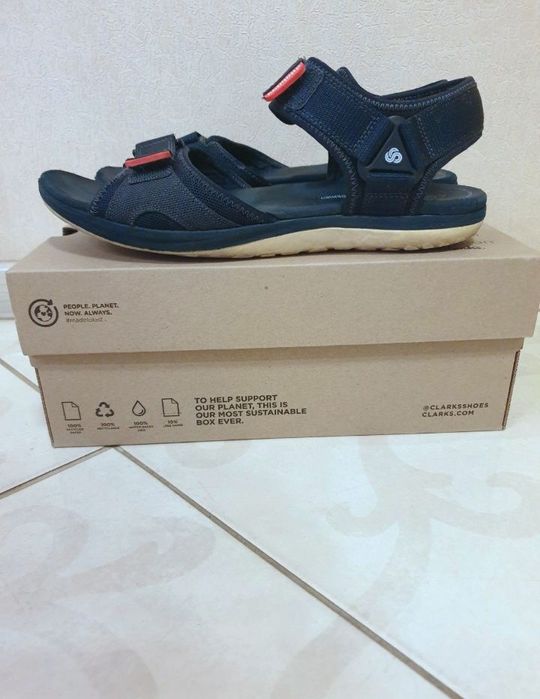 Сандалі чоловічи босоніжки на літо Clarks р.41,5 сині