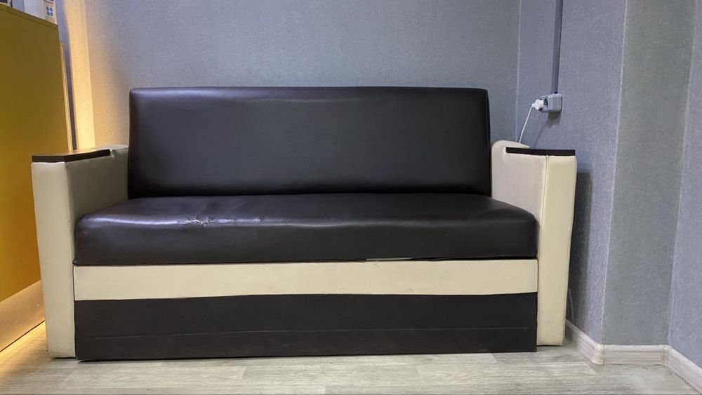 Продається диван