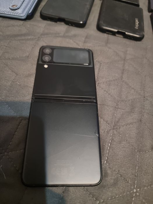 Samsung Galaxy flip 3 + 5 etui+ szkla
