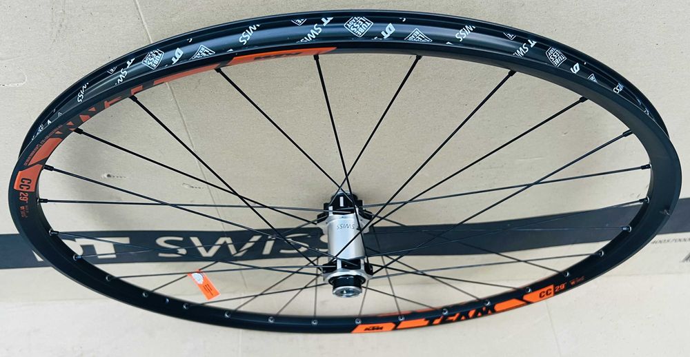 Koło Przednie DT SWISS KTM TEAM CC 29" sztywna oś 15x110 ROCK SHOX RS1