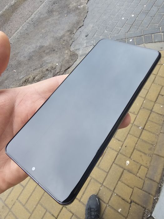 Ładny Samsung S20 Ultra 5G ,ekran bez rysek zadnych,zadbany