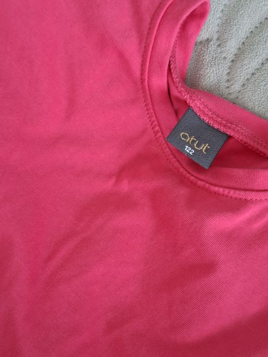 Dwie letnie sukienki dla dziewczynki.