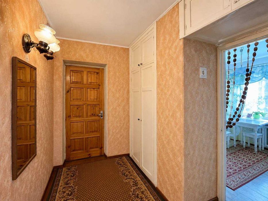 ПРОДАЖ 3-кімнатної квартири в Центрі міста по вул. П`ятницька