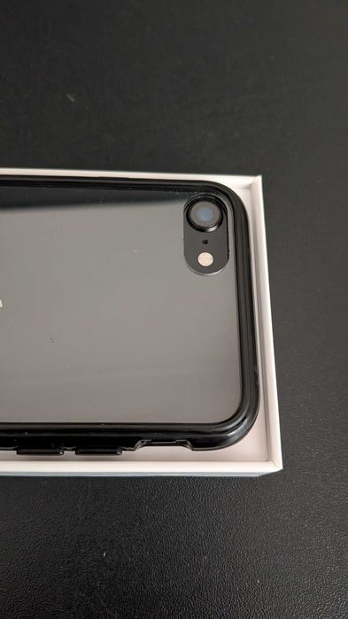 Vendo iphone como novo, carregador incluído