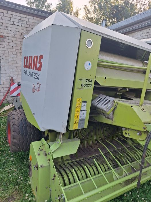 Прес- подборщик Пресс-підбирач John Deere  Claas 
Deere 332, 332а Джон Дір
