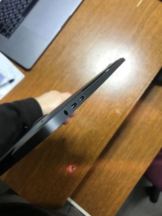 Топкейс MacBook Pro 16 a2141