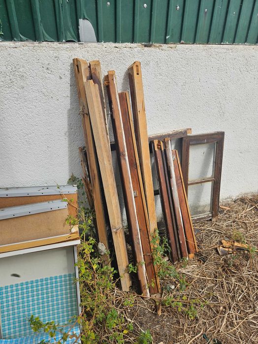 2 Janelas duplas em Madeira com vidros pequenos