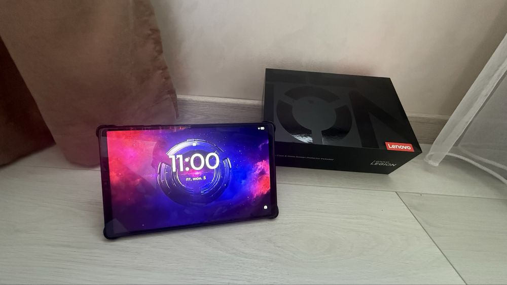 Lenovo Legion Tab (8.8” , 3) 256/12 ГБ
