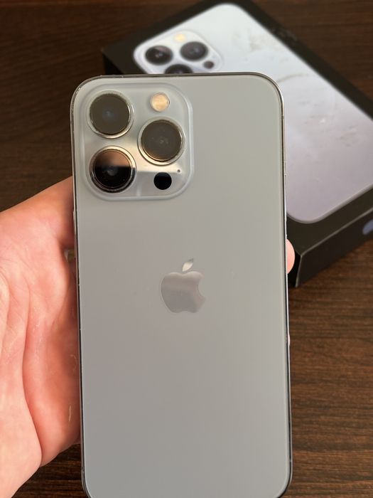 Iphone 13 PRO niebieski