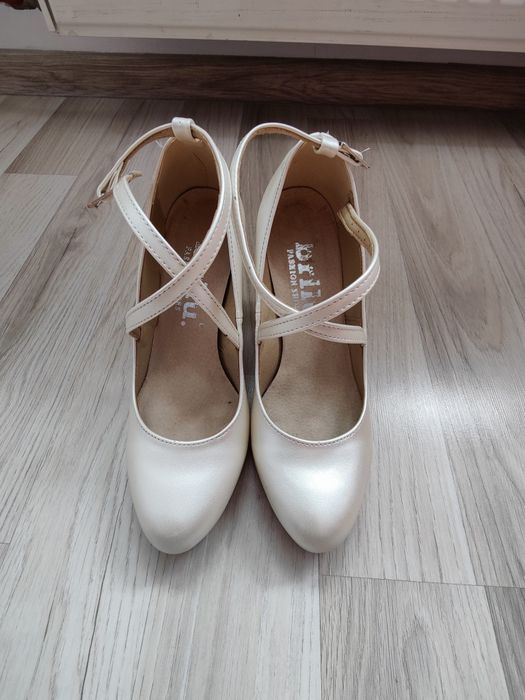 Buty ślubne perłowe ivory Brilu rozm.36