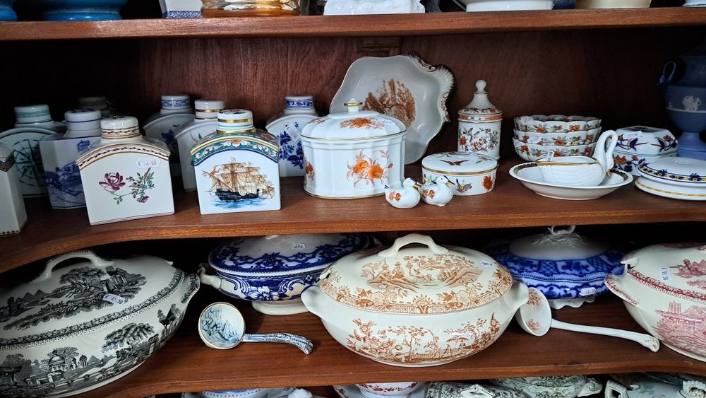 Antiguidades e outras