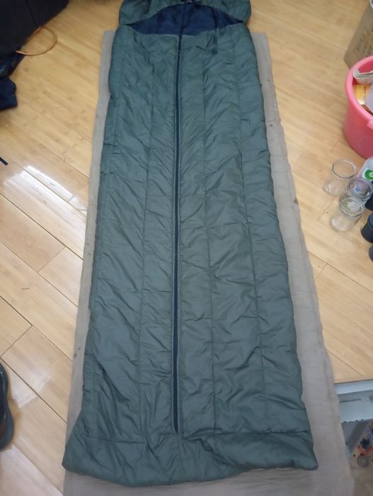 Спальный мешок  вес  кило -двести